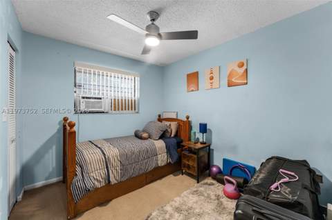 1613 NW 16th St E, Miami FL - photo 10 of 29