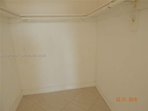 1455 N Treasure Dr 4L, North Bay Village FL - photo 8 of 10
