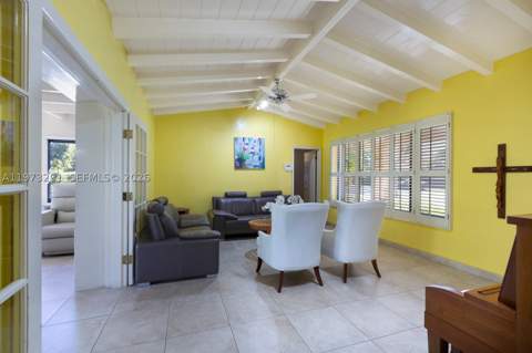 3721 SW 58th Ave, Miami FL - photo 7 of 23