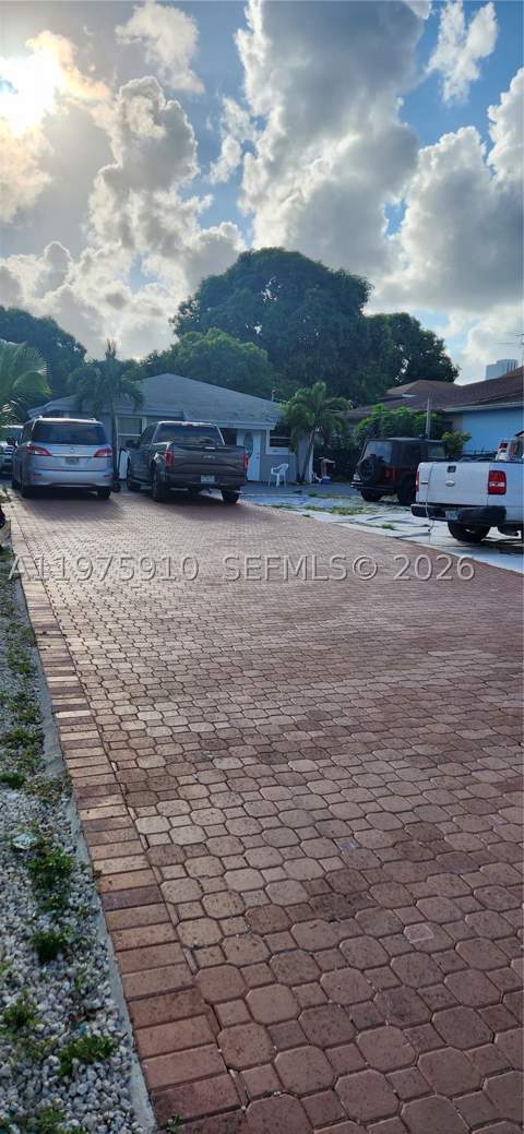 150 NW 17th Ct, Miami FL - photo 11 of 20