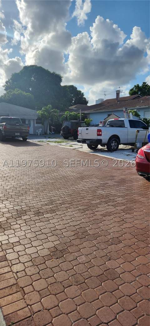 150 NW 17th Ct, Miami FL - photo 13 of 20