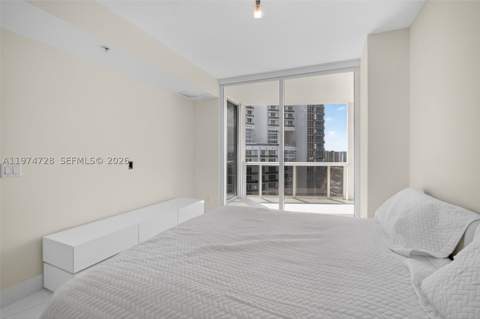 18201 Collins Ave 2008, Sunny Isles Beach FL - photo 23 of 47