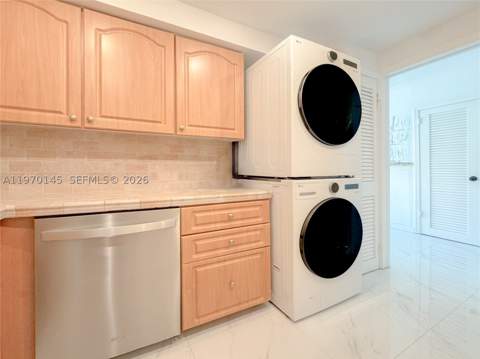 555 Crandon Blvd 82, Key Biscayne FL - photo 14 of 28