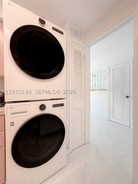 555 Crandon Blvd 82, Key Biscayne FL - photo 15 of 28