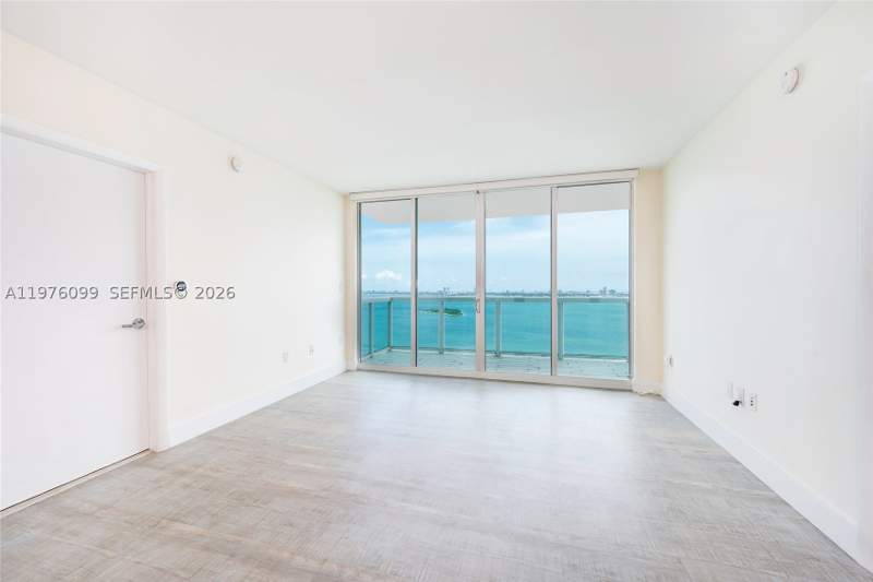 2 bedroom Condominium at 1800 N Bayshore Dr 2503, 1800 Club Condo, Miami — photo 4