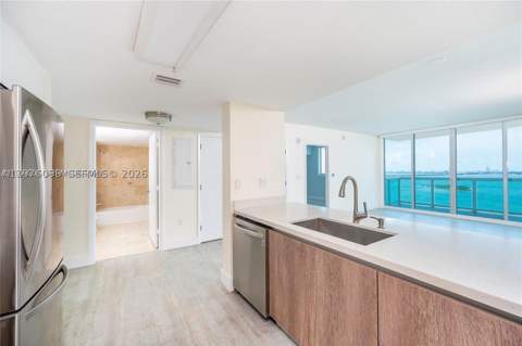 1800 N Bayshore Dr 2503, Miami FL - photo 7 of 33