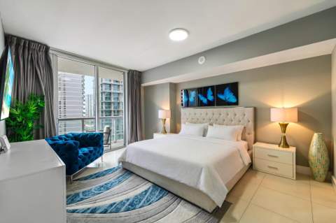 485 Brickell Avenue 2506, Miami FL - photo 18 of 34