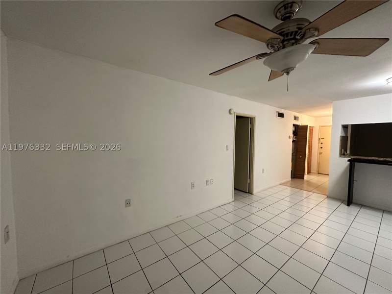 1 bedroom Condominium at 11279 SW 88th St 210K, Pine Grove Condo, Miami — photo 4