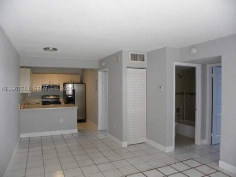 15690 SW 82nd Cir Ln 9-1, Miami FL - photo 6 of 13