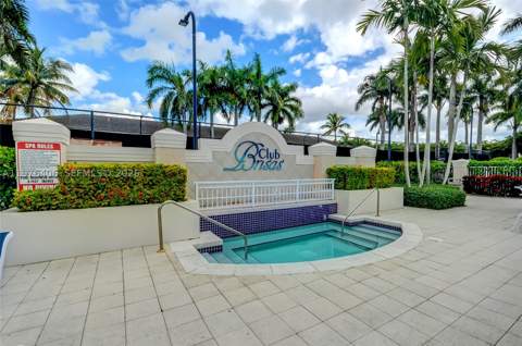5737 NW 114th Path 113, Doral FL - photo 18 of 25