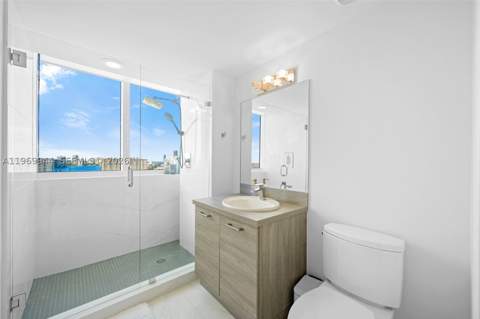 400 Sunny Isles Blvd 2004, Sunny Isles Beach FL - photo 14 of 24