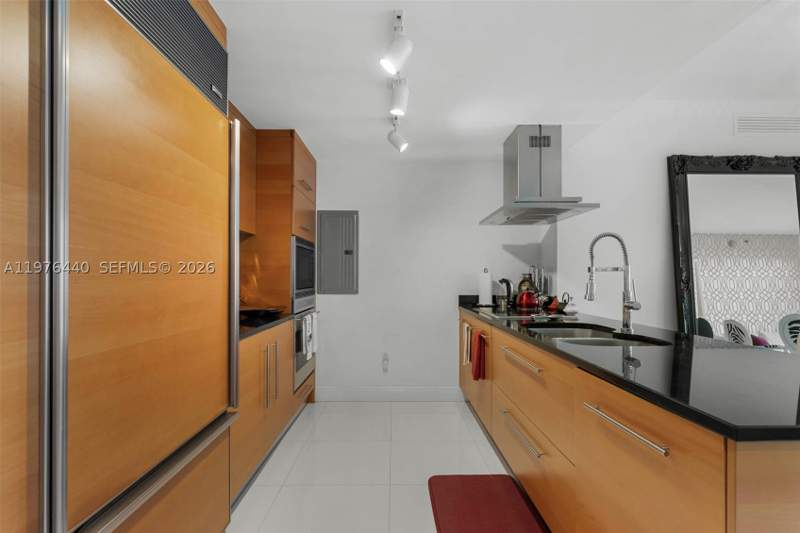 2 bedroom Condominium at 495 Brickell Ave 805, Icon Brickell No Two Cond, Miami — photo 5