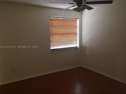 331 Ives Dairy Rd 331-10, Miami FL - photo 14 of 19