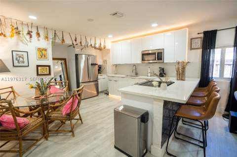 8012 NW 10th Ct, Miami FL - photo 8 of 21