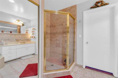 18201 SW 87th Ave, Palmetto Bay FL - photo 10 of 28