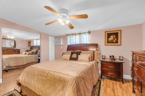 18201 SW 87th Ave, Palmetto Bay FL - photo 12 of 28