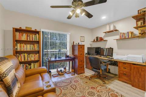 18201 SW 87th Ave, Palmetto Bay FL - photo 19 of 28