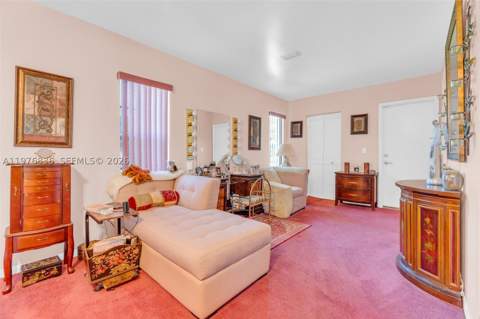 18201 SW 87th Ave, Palmetto Bay FL - photo 8 of 28