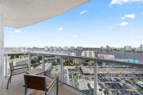 18001 Collins Ave 2001, Sunny Isles Beach FL - photo 9 of 32