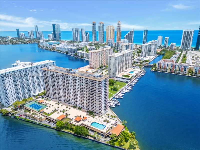 2 bedroom Condominium at 290 174th St 1006, Winston Towers 700 Condo, Sunny Isles Beach — photo 1