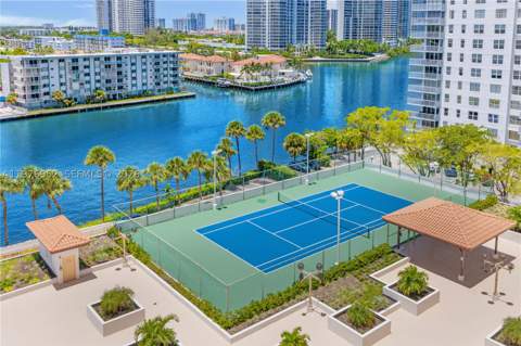 290 174th St 1006, Sunny Isles Beach FL - photo 7 of 24