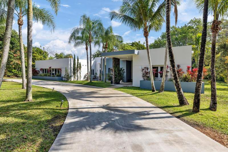 4 bedroom SingleFamilyResidence at 12301 SW 107th Avenue, East Kendall, Miami — photo 2