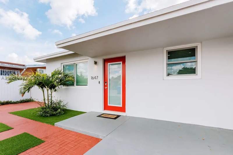 4 bedroom SingleFamilyResidence at 1647 NW 29th Ave, Maysland, Miami — photo 2