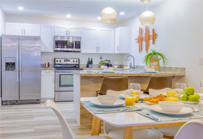 5 bedroom SingleFamilyResidence at 1762 NW 15th St, Kenwood Sub, Miami — photo 3
