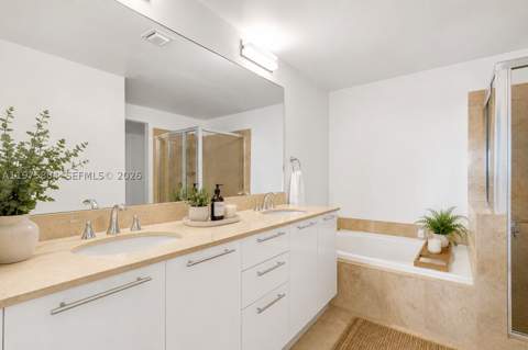 3330 NE 190th St 1212, Aventura FL - photo 8 of 24