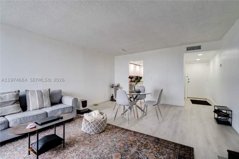 2 bedroom Condominium at 2350 NE 135th St 510, Vecino Del Mar Condo, North Miami — photo 4