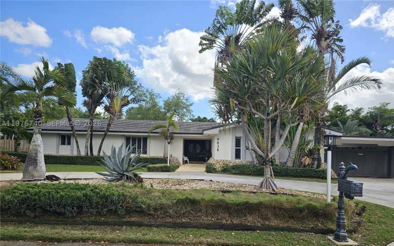 5 bedroom SingleFamilyResidence at 9838 SW 94th Ter, West Cherry Grove, Miami — photo 1