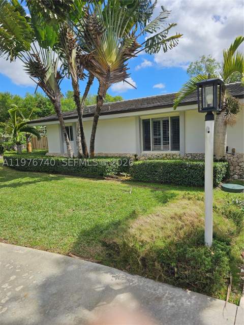 9838 SW 94th Ter, Miami FL - photo 7 of 61