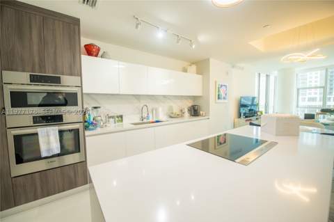 851 NE 1st Ave 811, Miami FL - photo 17 of 22