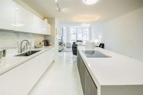 851 NE 1st Ave 811, Miami FL - photo 18 of 22