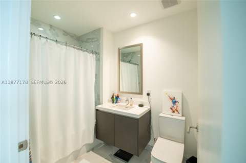851 NE 1st Ave 811, Miami FL - photo 6 of 22