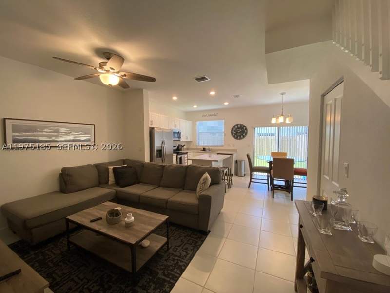 3 bedroom Townhouse at 28704 SW 133rd Ct, Pine Isle, Homestead — photo 2