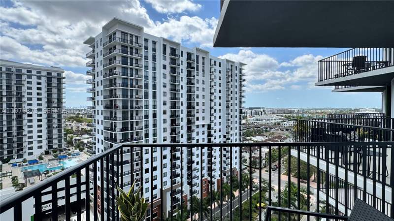 2 bedroom Condominium at 5252 NW 85th Ave 1203, 5252 Paseo Condo, Doral — photo 2