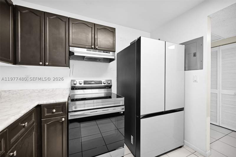 1 bedroom Condominium at 2301 Collins Ave 802, Roney Palace Condo, Miami Beach — photo 4