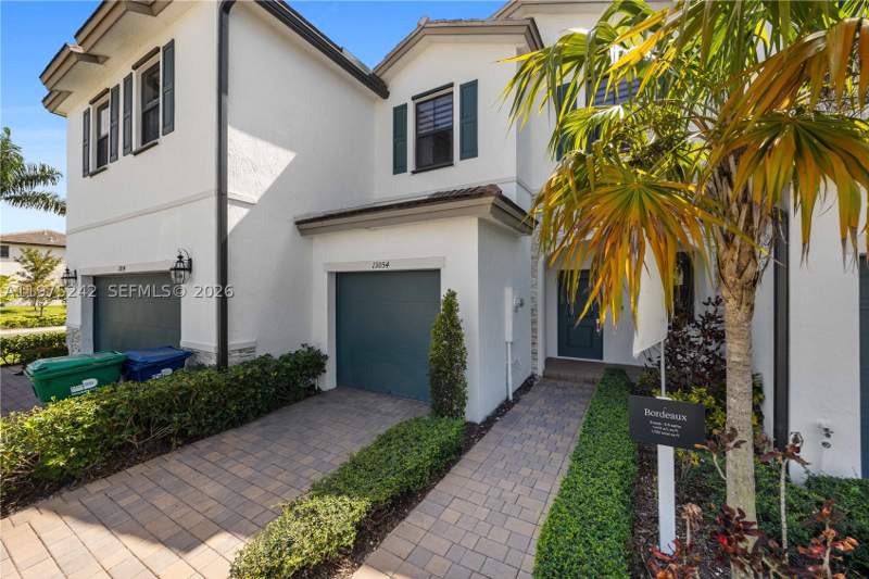3 bedroom Townhouse at 13054 SW 233rd Ter, Siena Reserve, Homestead — photo 2