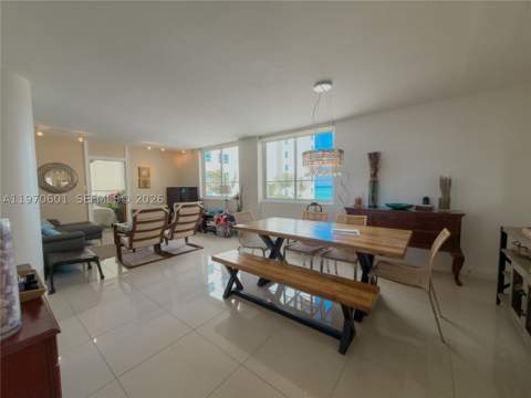 5005 Collins Ave 825, Miami Beach FL - photo 6 of 46