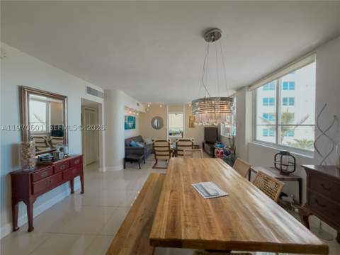 5005 Collins Ave 825, Miami Beach FL - photo 8 of 46