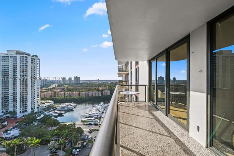 2 bedroom Condominium at 19667 Turnberry Way 20B, Turnberry Isle South Cond, Aventura — photo 5