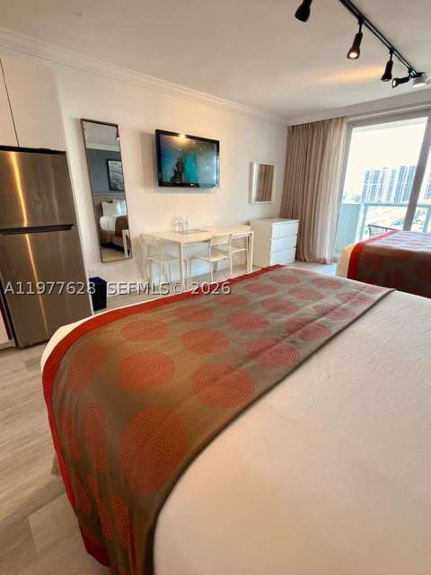 19201 Collins Ave 933, Sunny Isles Beach FL - photo 12 of 25