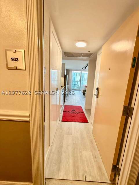 19201 Collins Ave 933, Sunny Isles Beach FL - photo 19 of 25