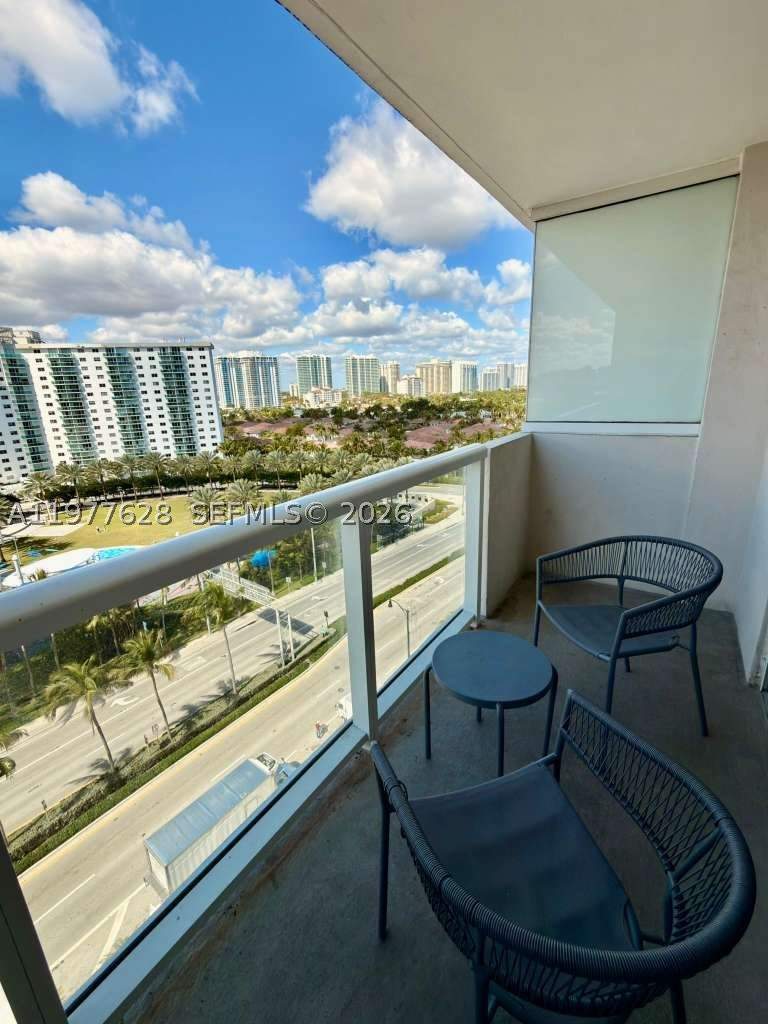 0 bedroom Condominium at 19201 Collins Ave 933, The Aventura Beach Club C, Sunny Isles Beach — photo 3