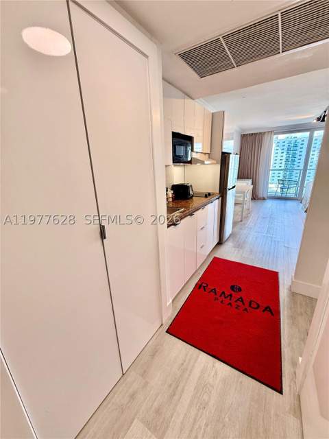 19201 Collins Ave 933, Sunny Isles Beach FL - photo 7 of 25