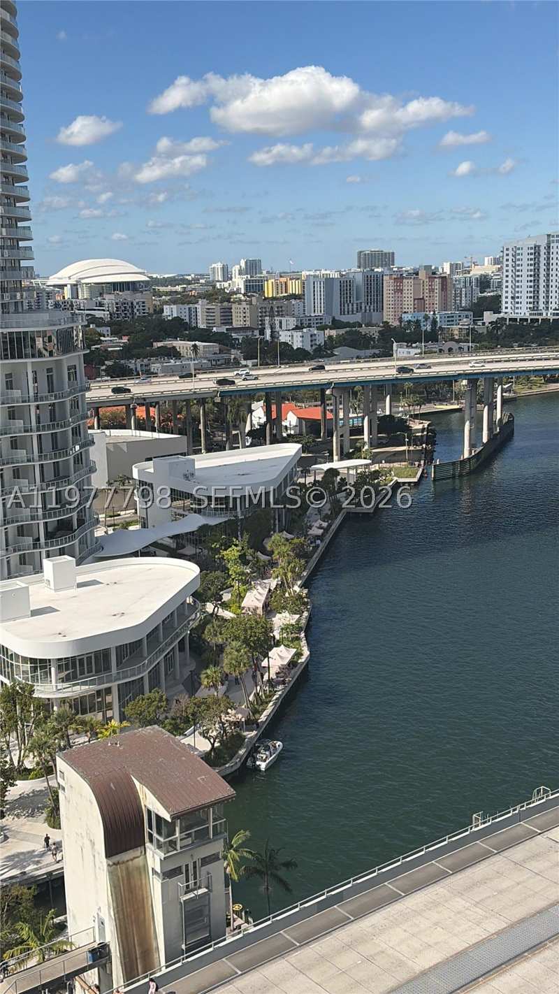 1 bedroom Condominium at 185 SW 7th St 1605, Latitude On The River Con, Miami — photo 1