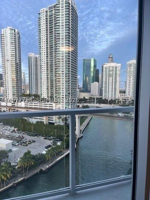 1 bedroom Condominium at 185 SW 7th St 1605, Latitude On The River Con, Miami — photo 2
