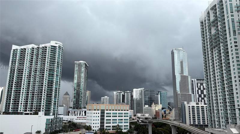 1 bedroom Condominium at 185 SW 7th St 1605, Latitude On The River Con, Miami — photo 4