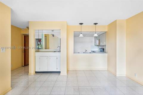 170 Ocean Lane Dr 310, Key Biscayne FL - photo 10 of 41